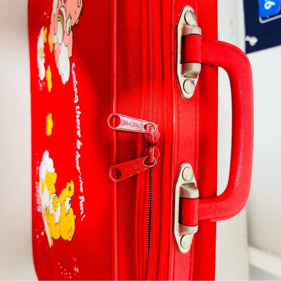 1980's vintage Care Bear Red Luggage READ! - Picture 9 of 16